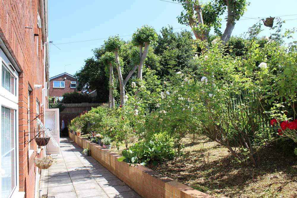 Garden at Arcon House retirement home